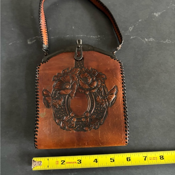 Brown Leather Floral Embossed Handbag hand tooled - Picture 2 of 9